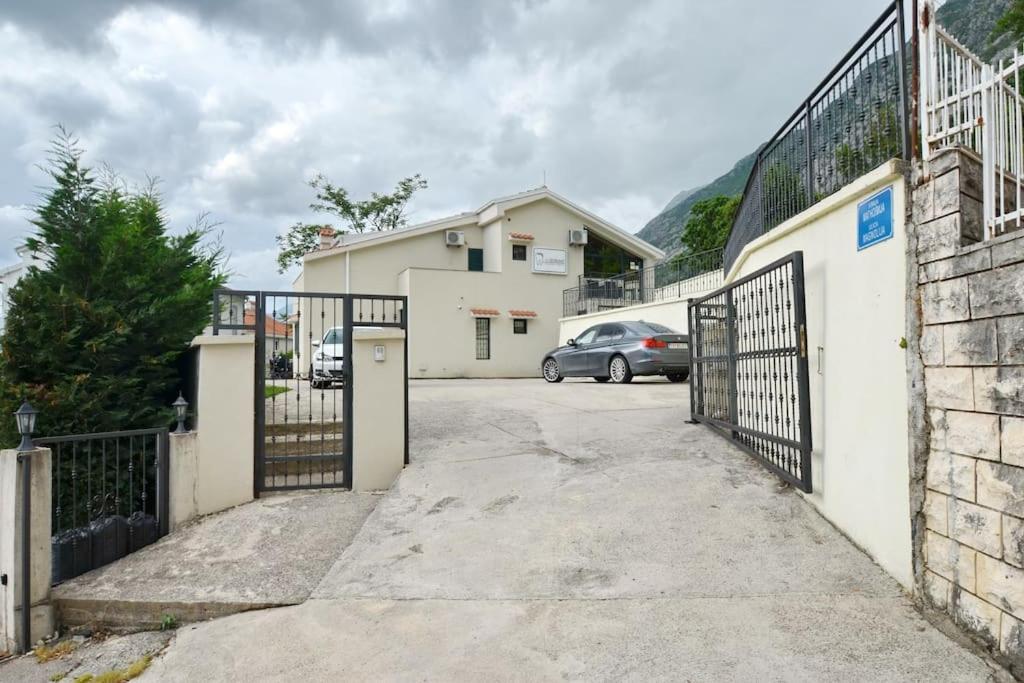 Urban Escape For Two In Kotor Apartamento Exterior foto