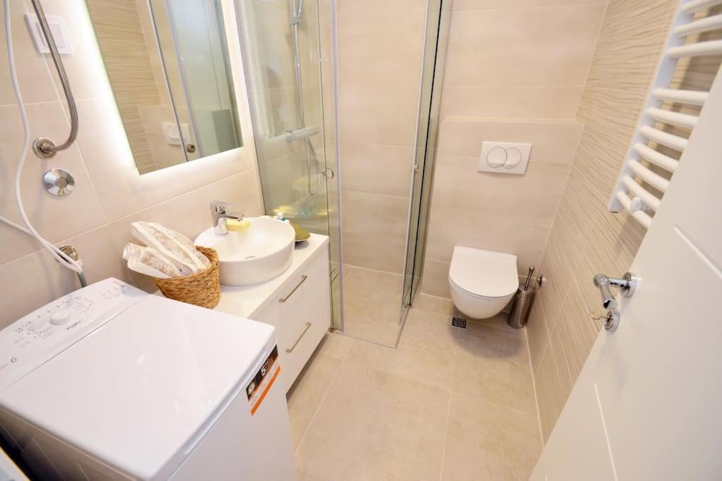 Urban Escape For Two In Kotor Apartamento Exterior foto
