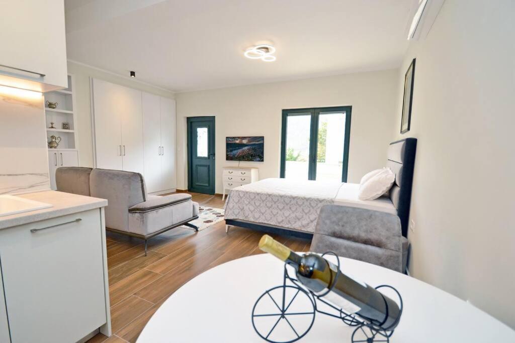 Urban Escape For Two In Kotor Apartamento Exterior foto